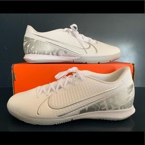 Nike Vapor 13 Academy IC AT7993 100